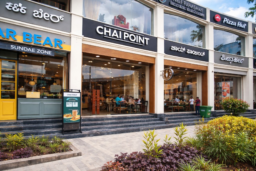 Natura Walk Mall — Chai Point, Polar Bear, Pizza Hut